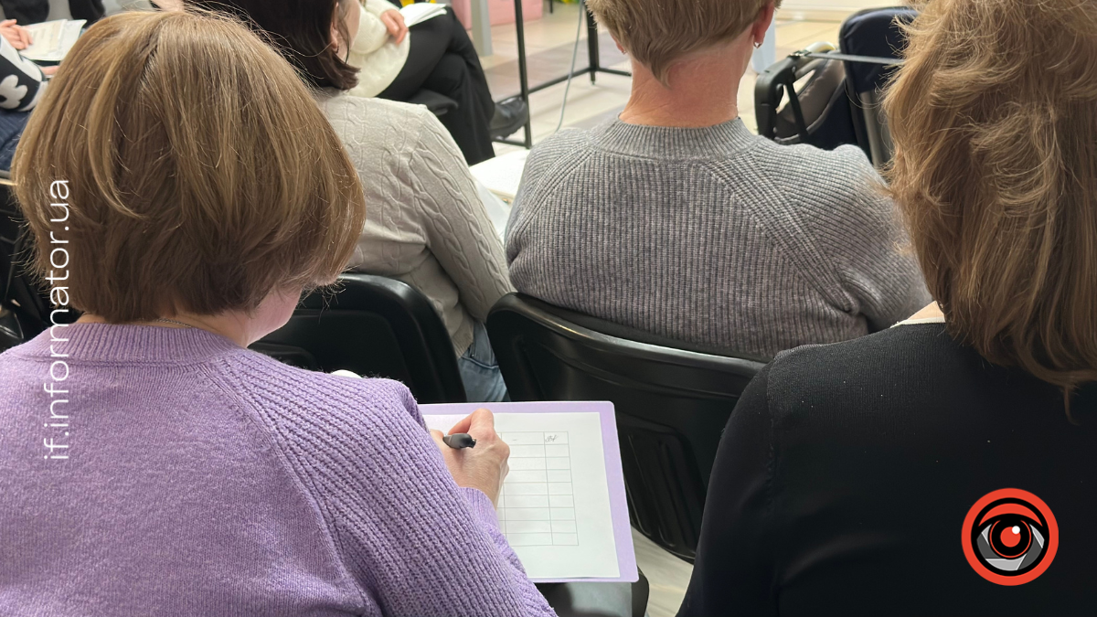 У Франківську провели тренінг «Медіаграмотність та цифрова безпека» для вразливих груп населення