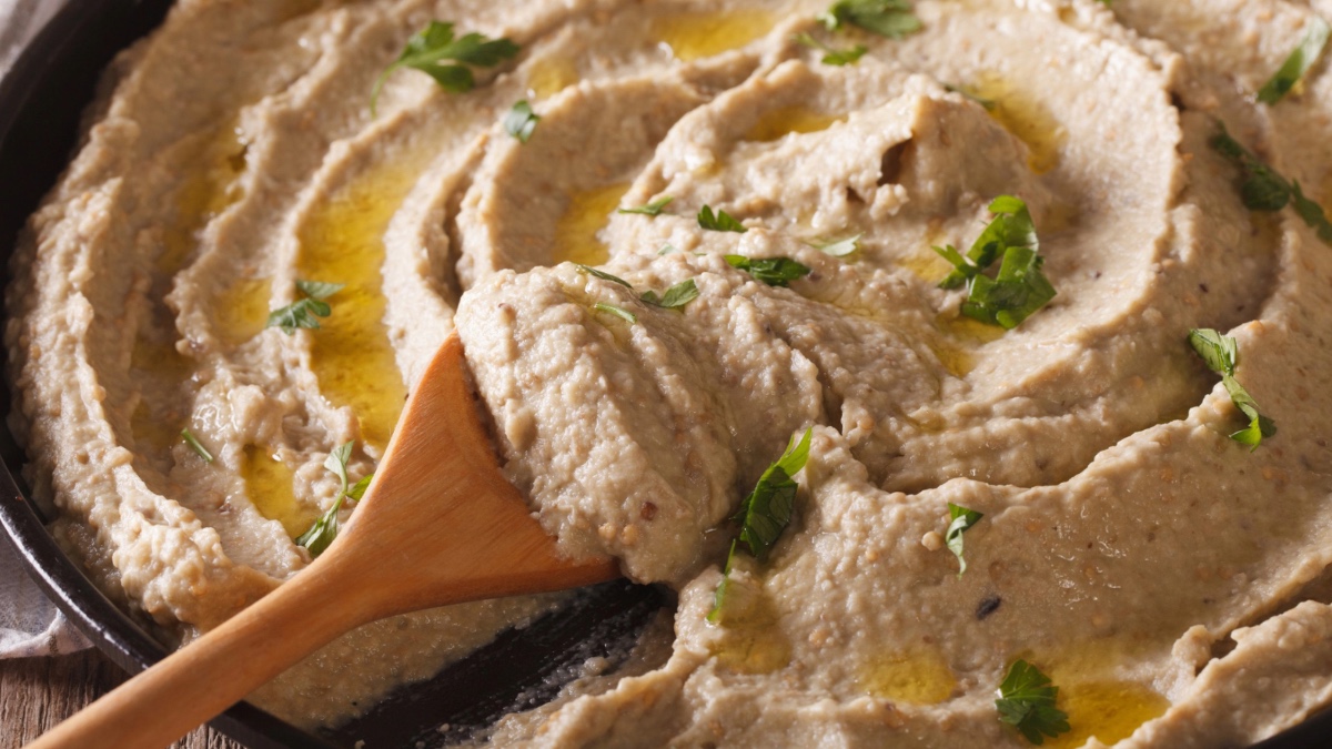 Як приготувати близькосхідну закуску – бабагануш з баклажанів