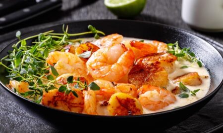 Креветки у сирному соусі: рецепт закуски до столу