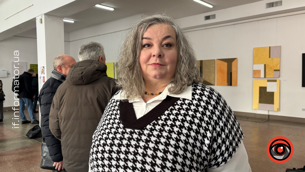 11 лютого в Івано-Франківську у виставковій залі обласної організації Національної спілки художників України відкрили виставку львівської художниці Галини Новоженець