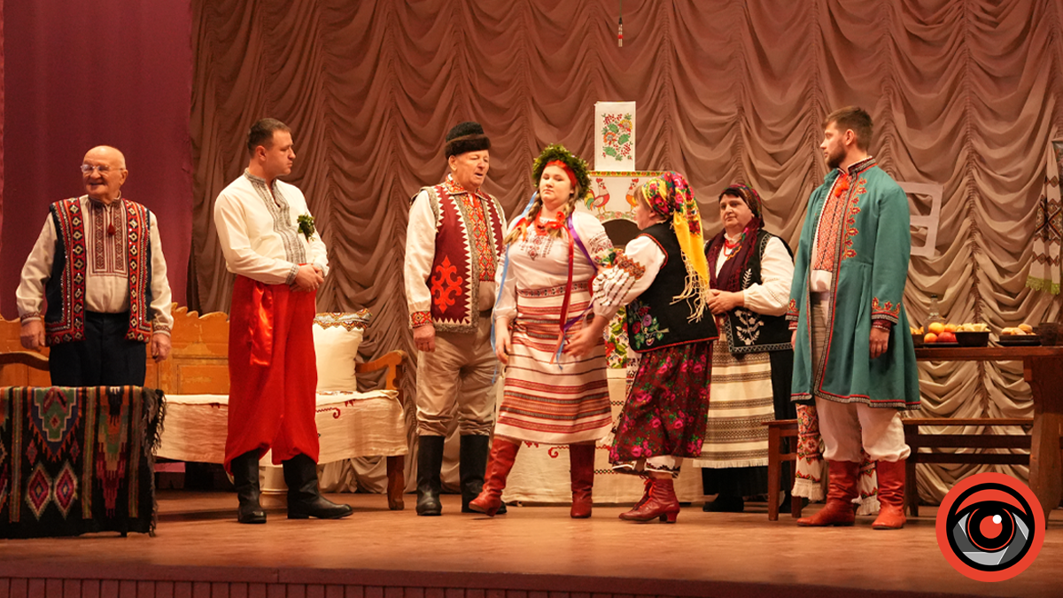 Вистава у Народному домі села Завадка на Калущині