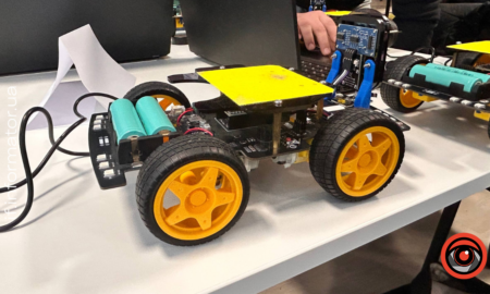 В Івано-Франківську відбулися обласні змагання автономних роботів Robotraffic