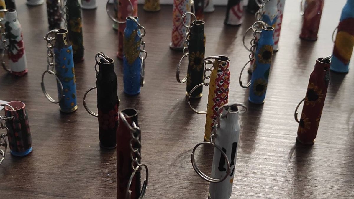 Як на Івано-Франківщині розпис гільз перетворили у благодійну акцію для підтримки військових