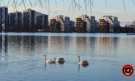 Свята 12 березня