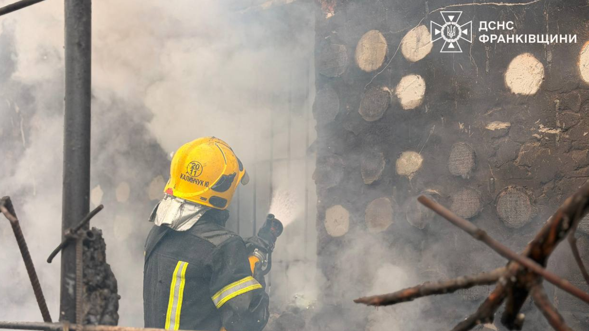 3 березня в селі Микитинці Івано-Франківського району сталася пожежа дачного будинку