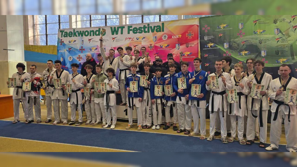 Спортсмени