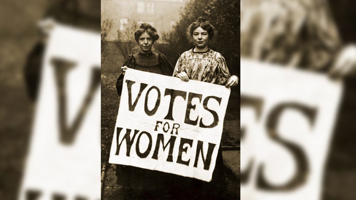 У перекладі з англ. Голос жінкам. Джерело: International Women's Day