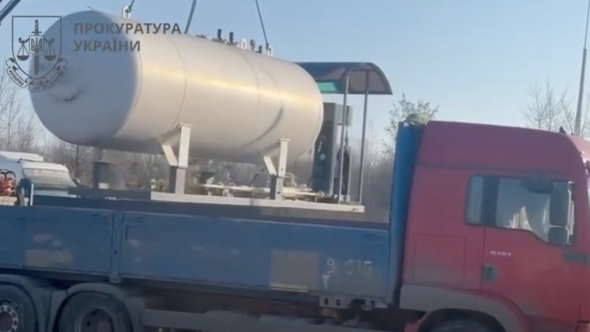 На Прикарпатті викрили та ліквідували ще чотири незаконні автозаправні станції (ВІДЕО)