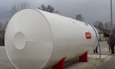 В одній з громад Франківщини облаштували заправку для комунального транспорту