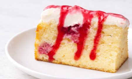 Десерт з кислинкою: як приготувати лимонний бісквіт із сиром рикота