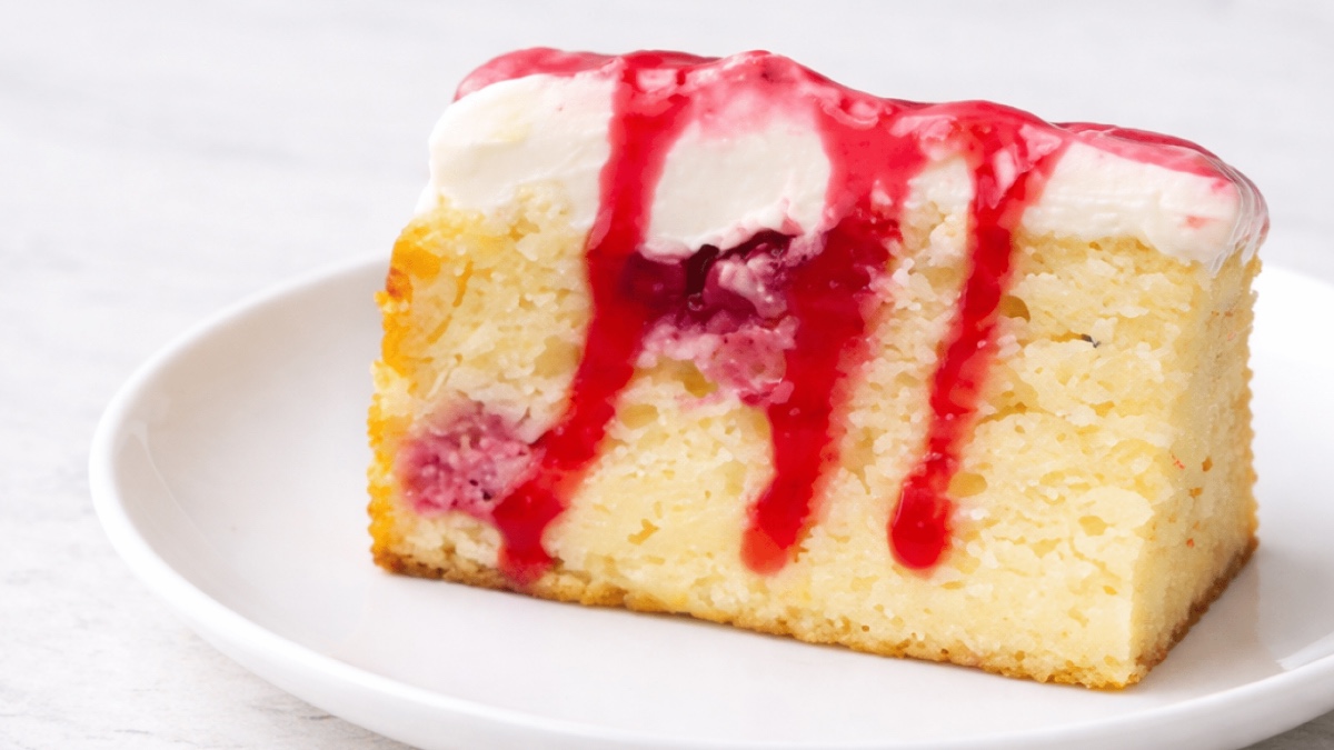 Десерт з кислинкою: як приготувати лимонний бісквіт із сиром рикота