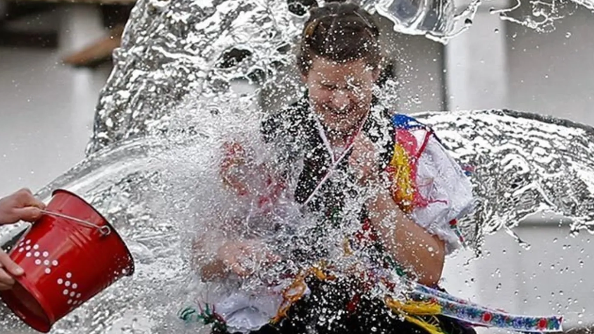 поливаний понеділок