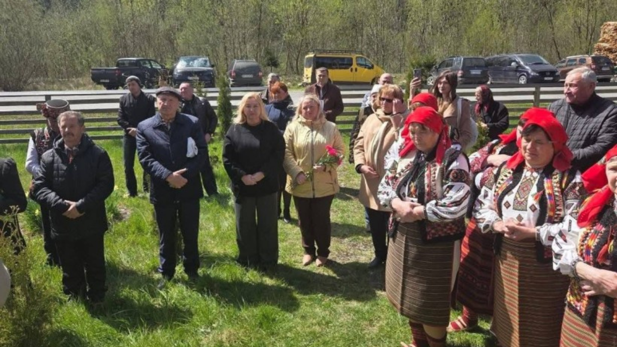 Меморіальна дошка