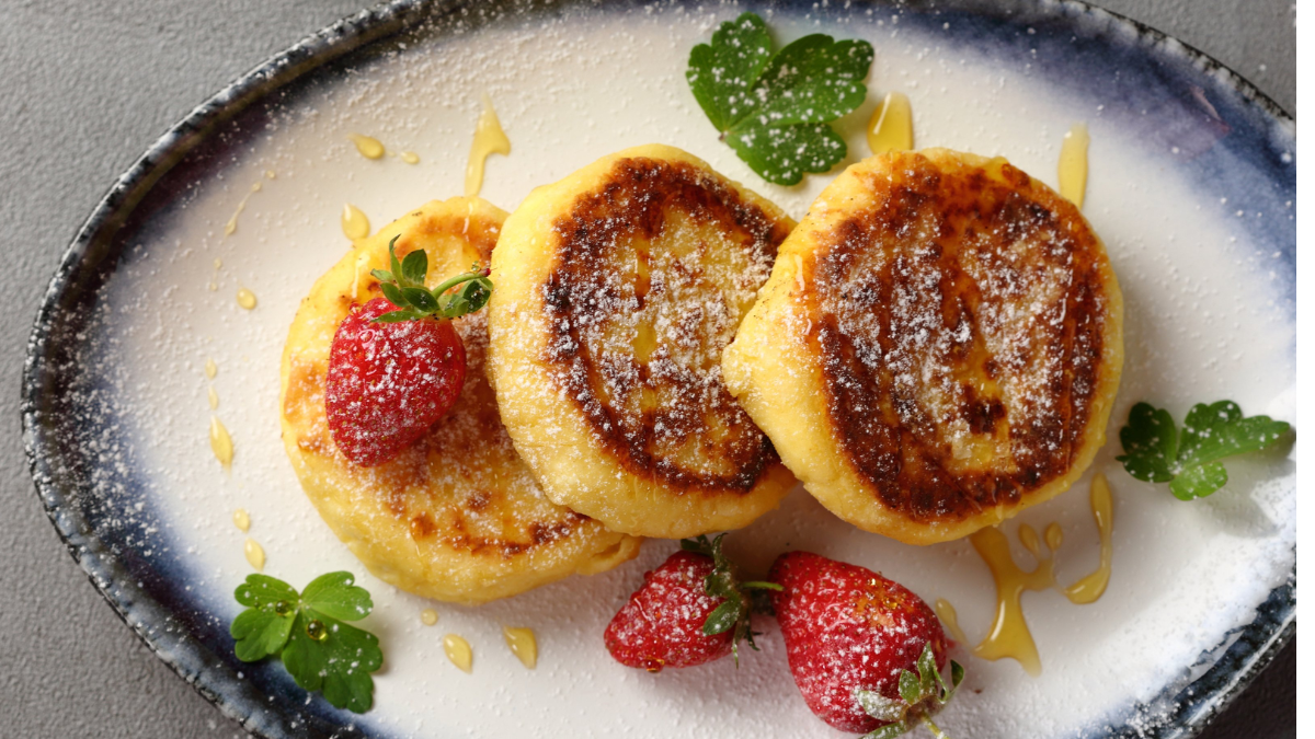 Рецепт сирників з цедрою і маком