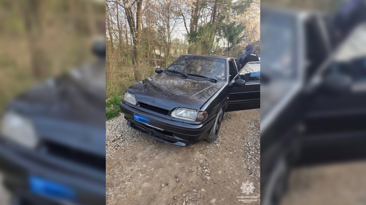 На Великдень франківські патрульні виявили нетверезу водійку та пасажира з, ймовірно, наркотиками