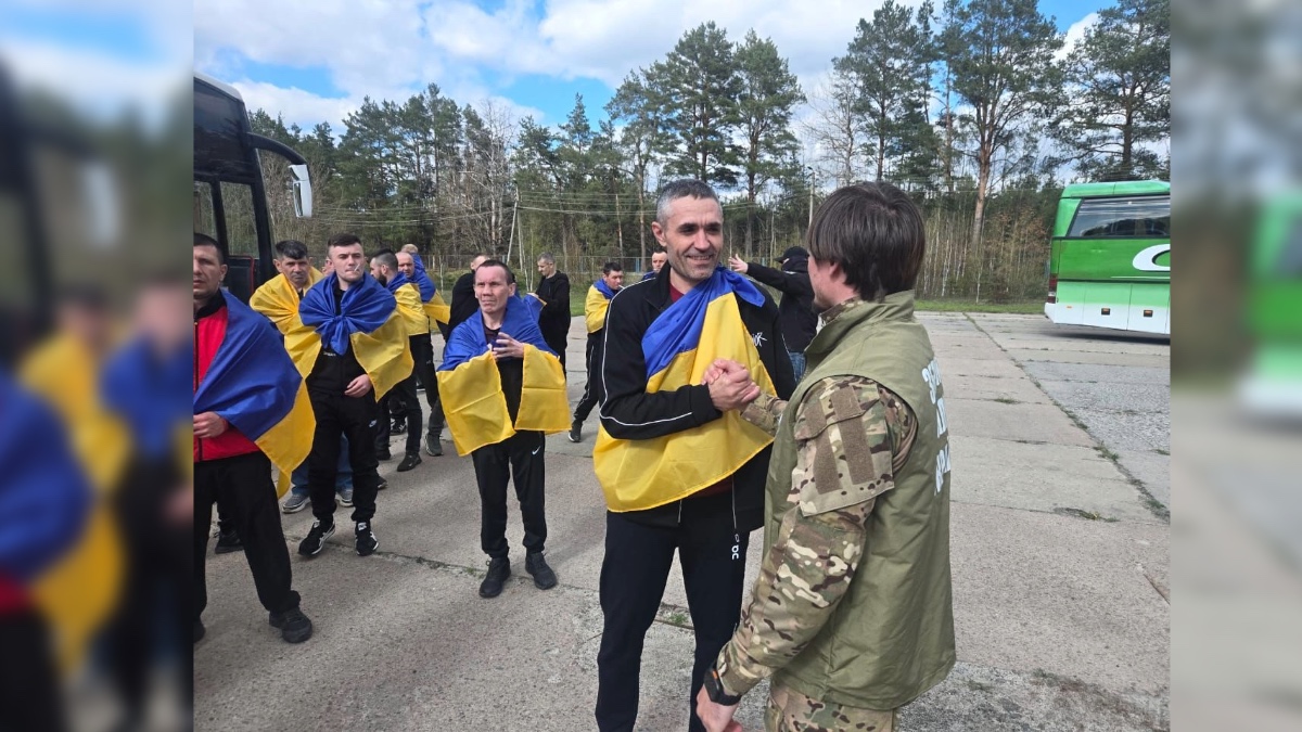 Повернення 193 захисників в Укарїну у межах обміну полоненими 24 квітня 2026 року