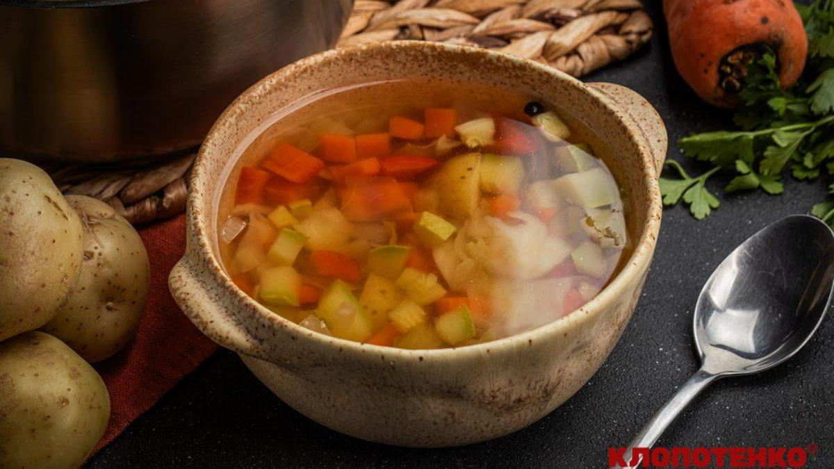 весняний суп з кабачками