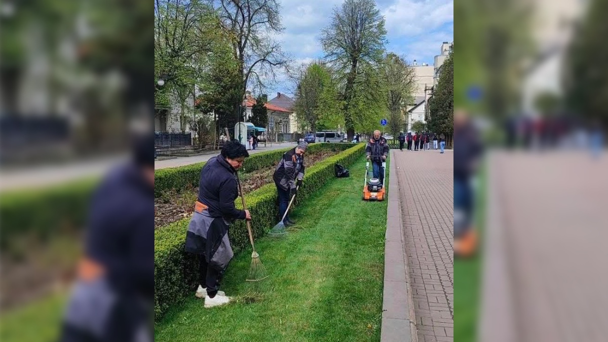 У Франківську обирають найкращого двірника