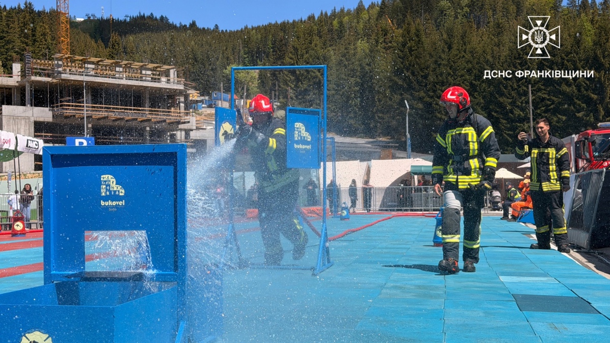 Чемпіонат ДСНС «Найсильніший пожежний-рятувальник Firefighter Challenge» на Івано-Франківщині