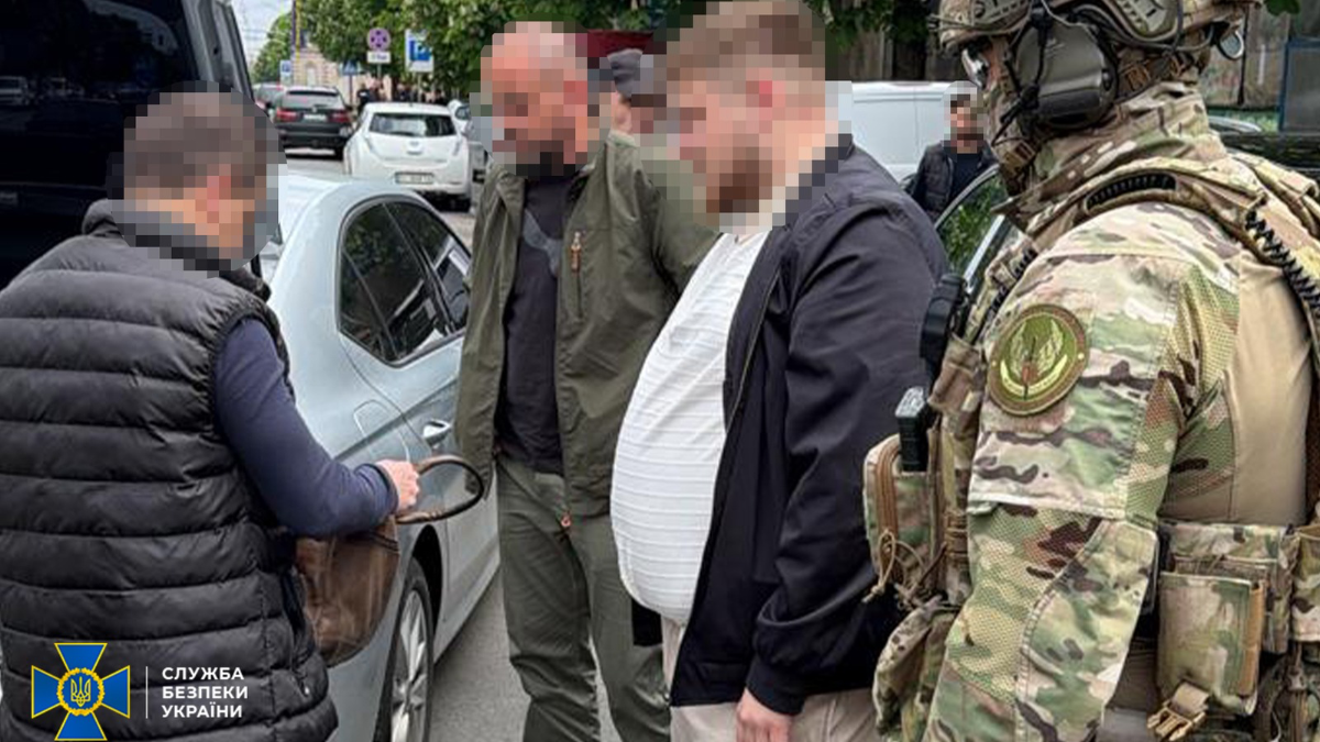 Збут зброї