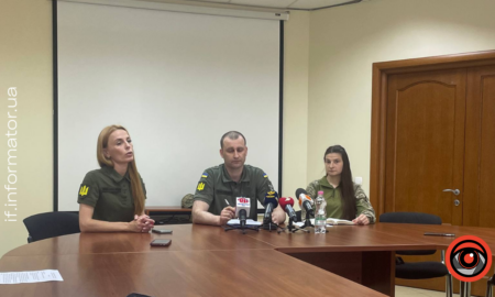 працівники ОТЦК допоповіли про зміни в контрактній службі