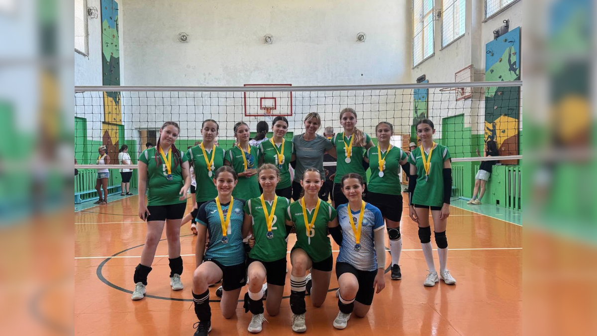 Франківські волейболістки завоювали «бронзу» на обласному чемпіонаті «Олімпія»