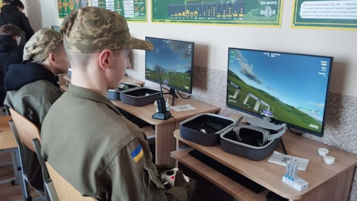 На Прикарпатті понад 40 ветеранів викладають предмет «Захист України»