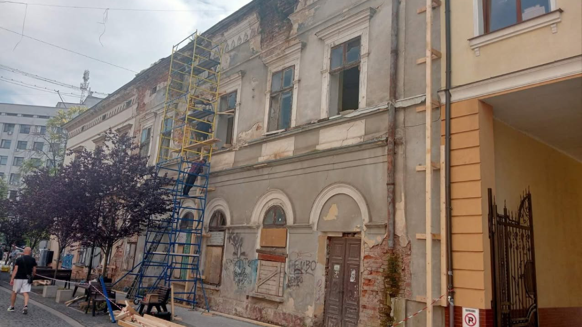 Роботи на вулиці Лукʼяненка у Франківську