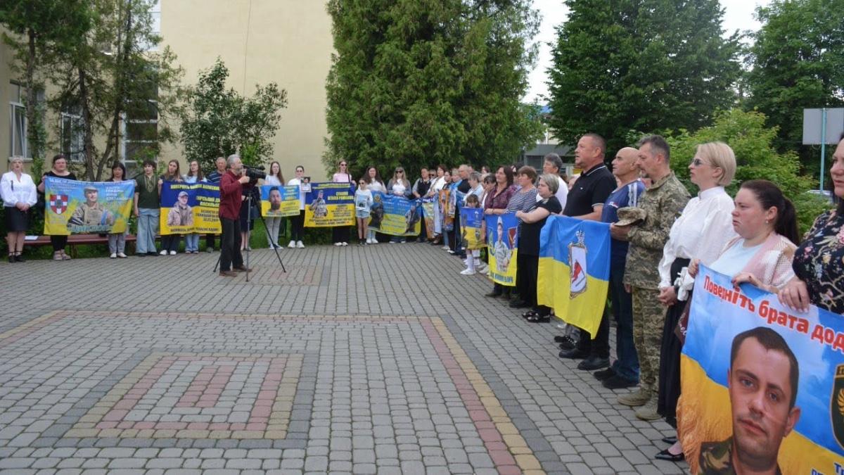 Підняття Прапору Надії у Надвірнянському ліцеї №2