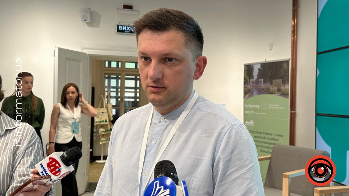 Директор Департаменту інвестиційної політики, проєктів, міжнародних зв'язків, туризму та промоцій міста Івано-Франківськ Ігор Попадюк на Міжнародному форумі з озеленення в Івано-Франківську
