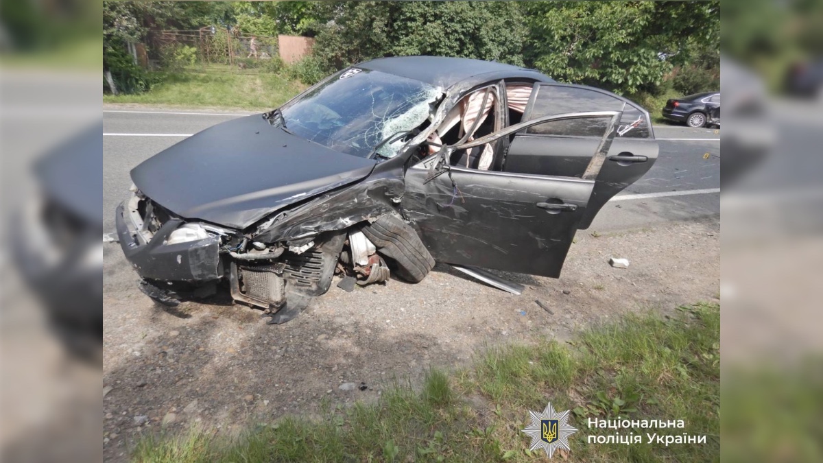 Потрійна ДТП у селищі Отинія Коломийського району. Фото: поліція Івано-Франківської області
