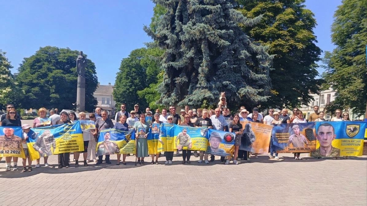 Акція на підтримку безвісти зниклих і полонених захисників у Рогатині 21 червня 2026 року. Фото: Юлія Герич