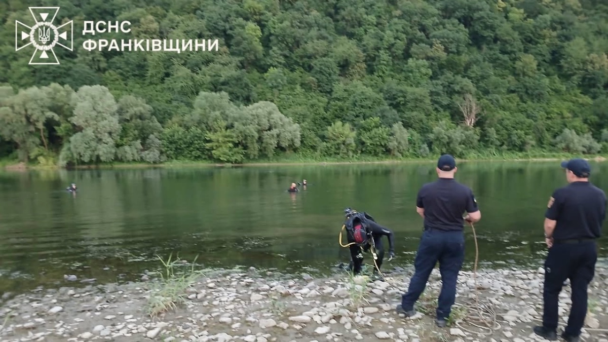 Пошуки неповнолітнього на Коломийщині, який, ймовірно, потонув у Дністрі. Фото: Головне управління ДСНС України в Івано-Франківській області