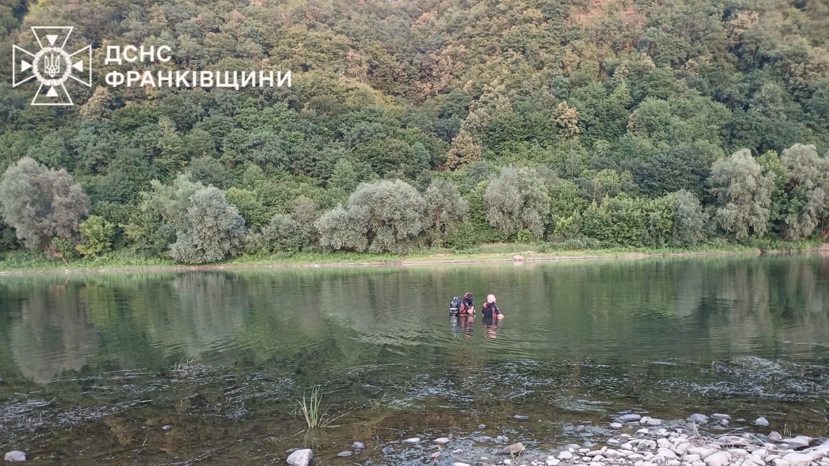Пошуки неповнолітнього на Коломийщині, який, ймовірно, потонув у Дністрі. Фото: Головне управління ДСНС України в Івано-Франківській області