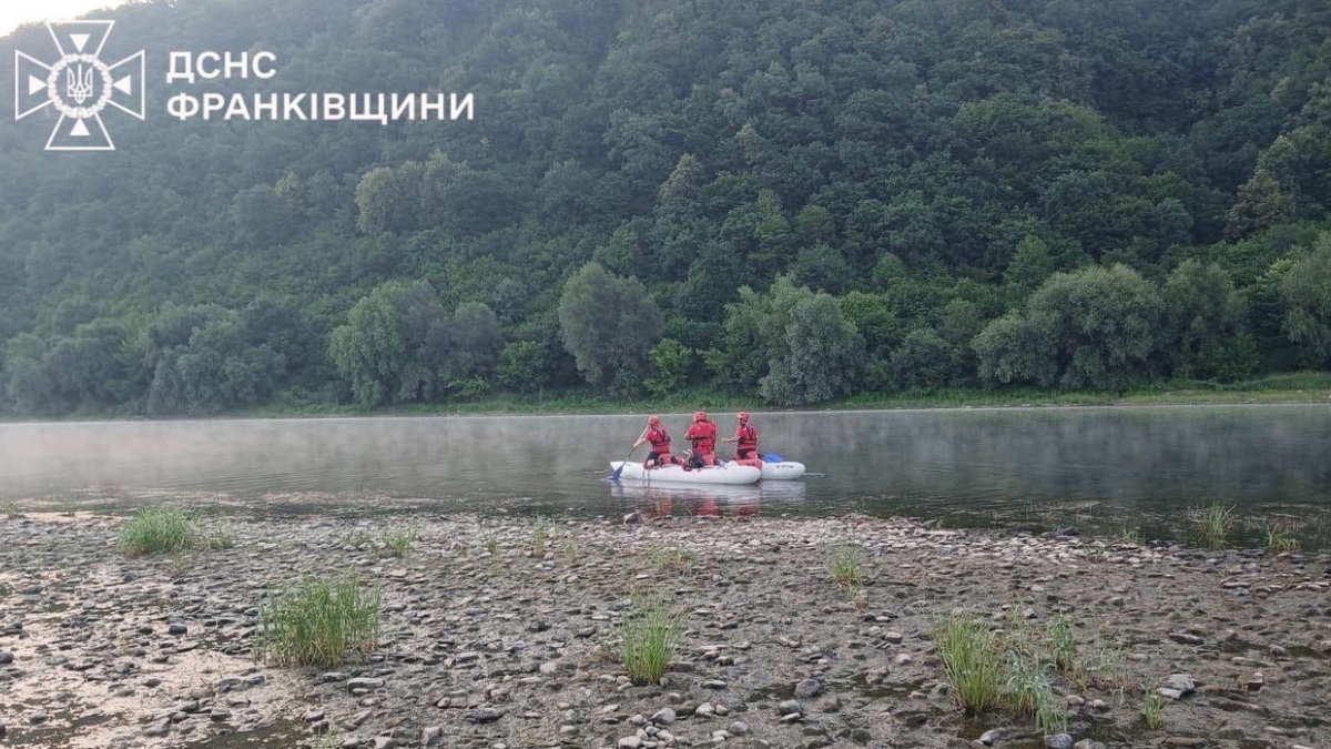 Пошуки неповнолітнього на Коломийщині, який, ймовірно, потонув у Дністрі. Фото: Головне управління ДСНС України в Івано-Франківській області