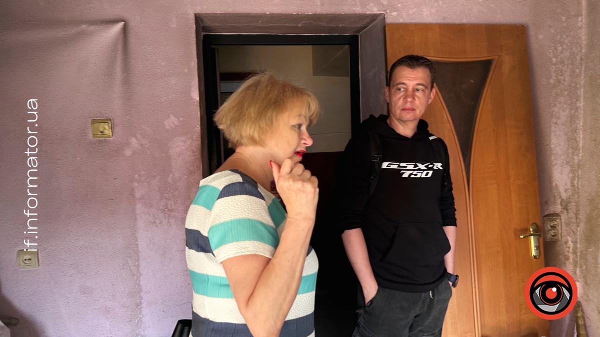 Зустріч мешканців пошкодженої внаслідок атаки рф багатоповерхівки на вулиці Коновальця із міським головою Івано-Франківська 30 червня 2026 року