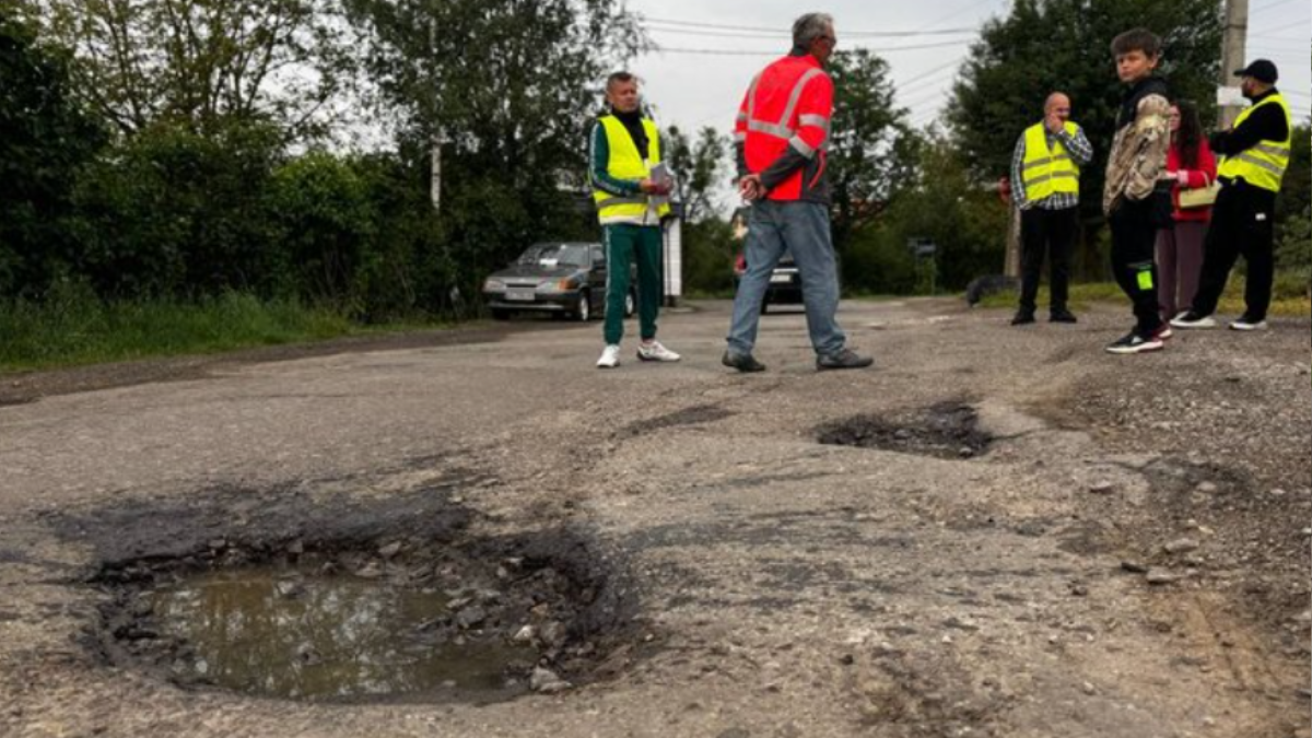 У Загвізді на Івано-Франківщині люди протестували через стан дороги