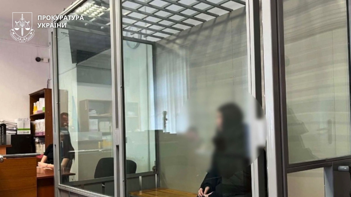 Засудили неповнолітню