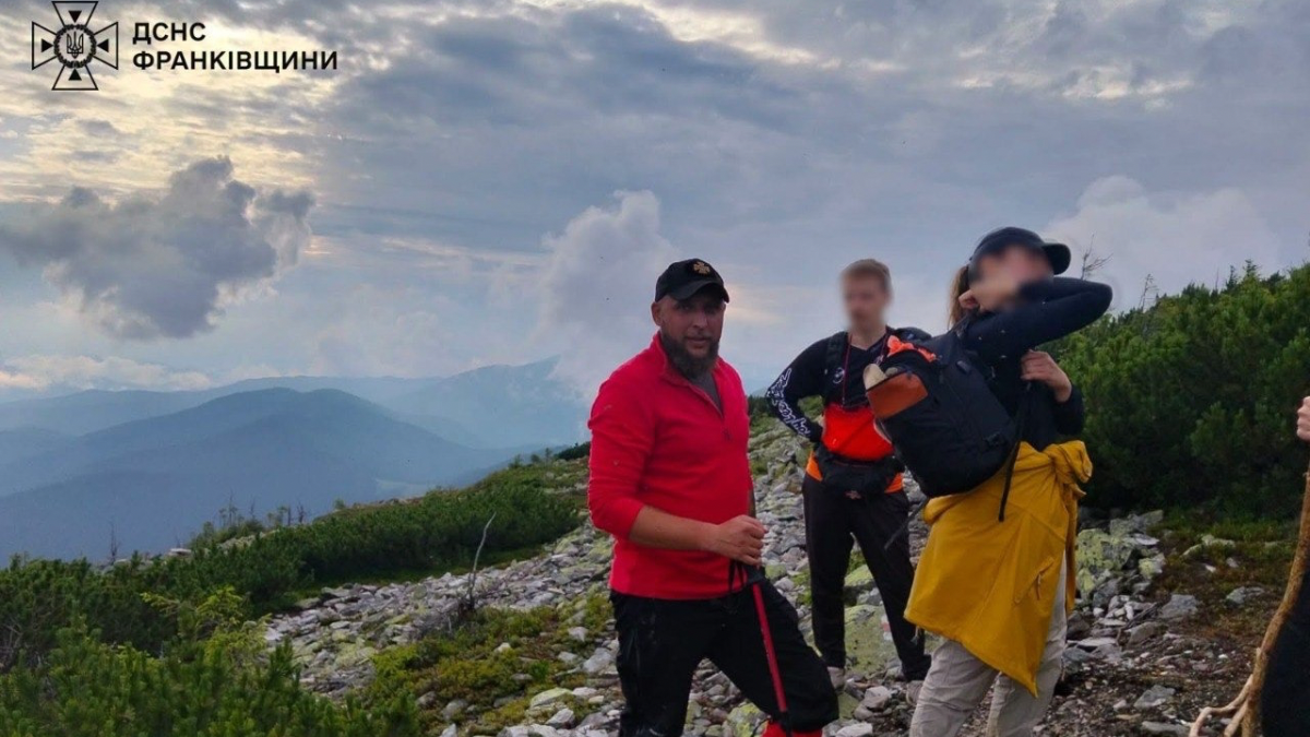 рятувальники допомогли туристці в горах