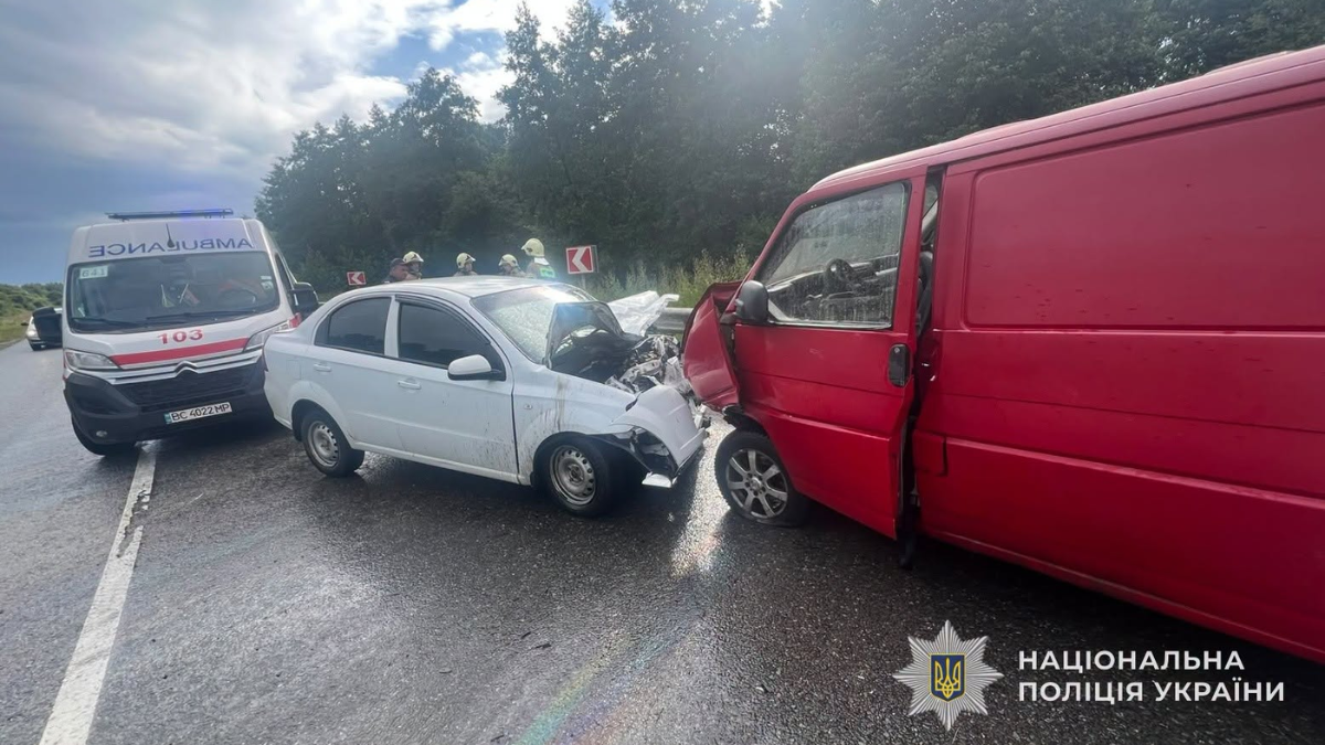 Смертельна ДТП на Львівщині: прикарпатка померла у кареті швидкої допомоги