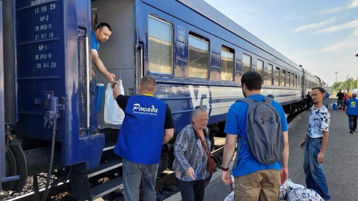 На Прикарпаття евакуювали вісім людей