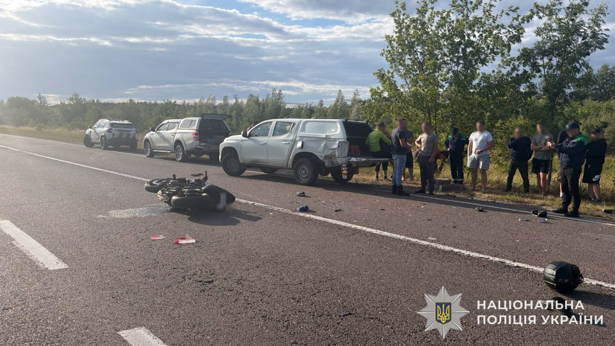 8 липня на Львівщині зіткнулися мотоцикл та пікап, за кермом якого перебував 27-річний прикарпатець