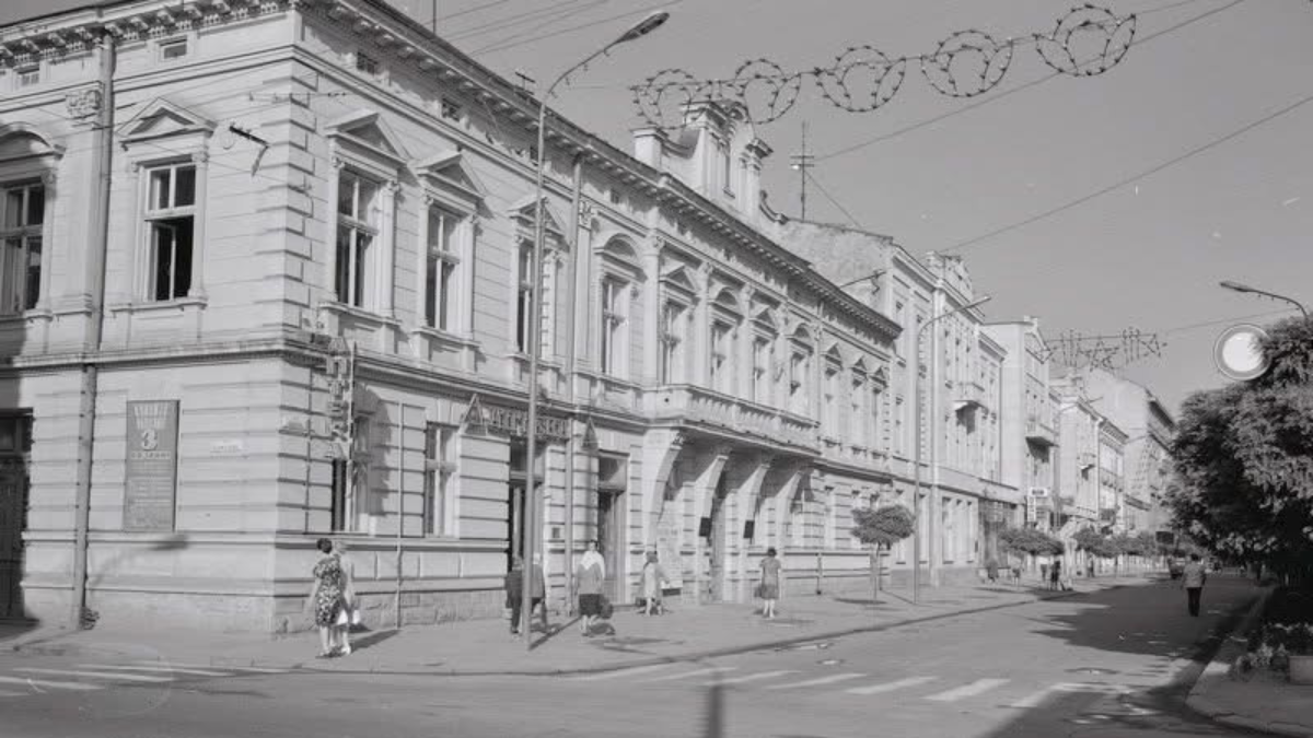 Ретро Франківськ