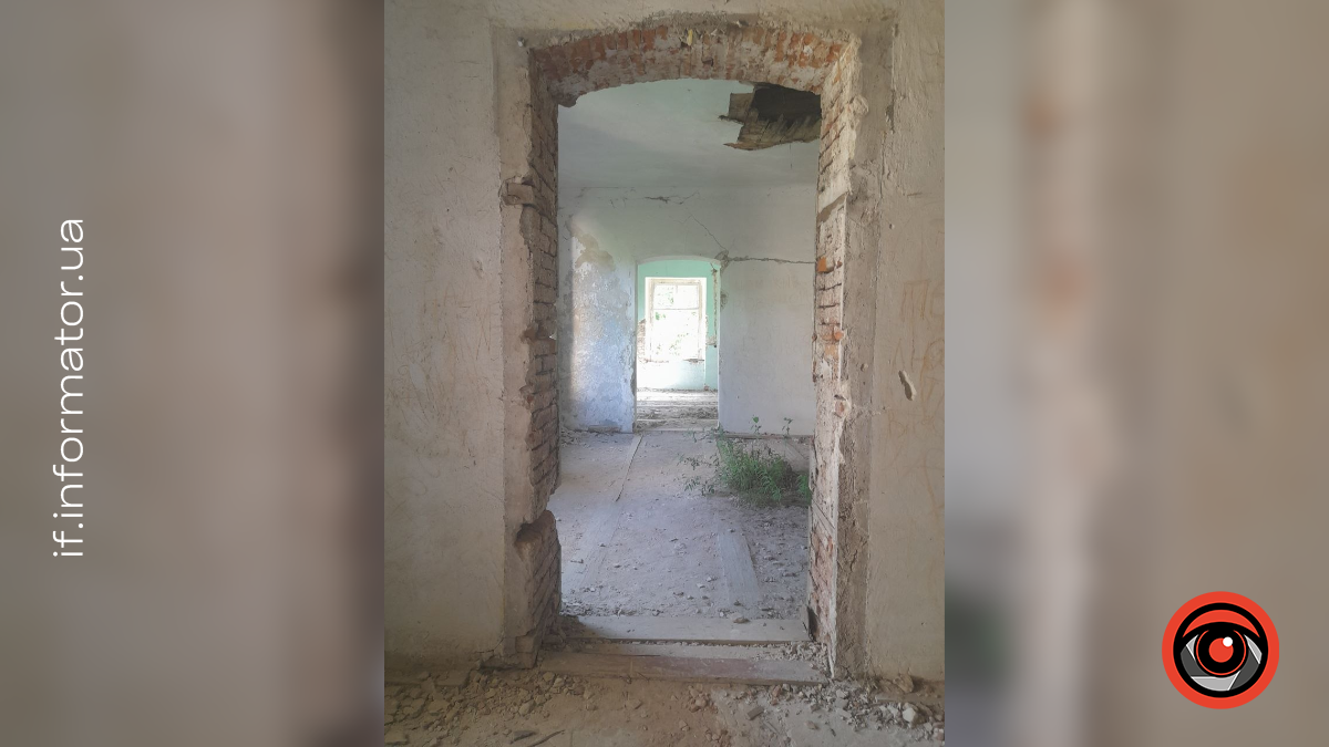 Історія палацу Реїв на Прикарпатті: руйнація та шанс на нове життя