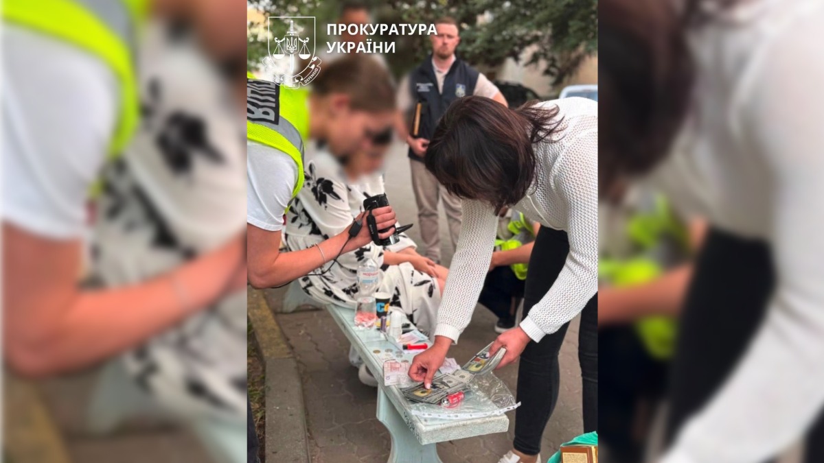 На Прикарпатті жінку підозрюють у продажі немовля