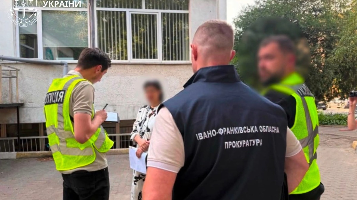 На Прикарпатті жінку підозрюють у продажі немовля