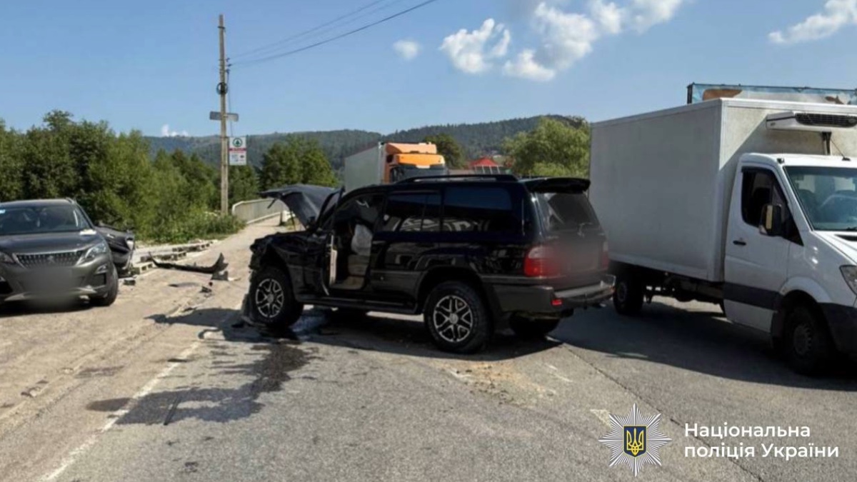 у микуличині сталася дтп за участі двох авто
