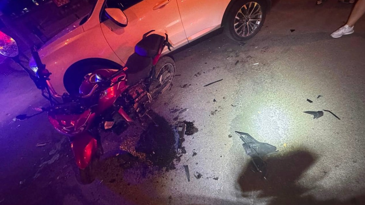 У Франківську сталася потрійна аварія: травмувався мотоцикліст