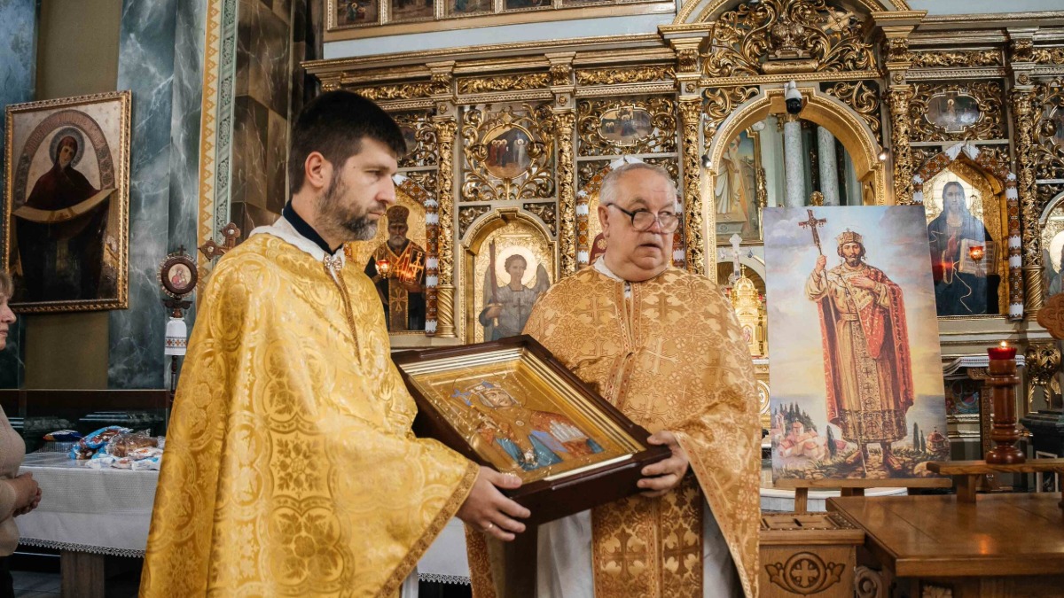 У які храми Прикарпаття привезуть ікону з мощами святого князя Володимира Великого (РОЗКЛАД)