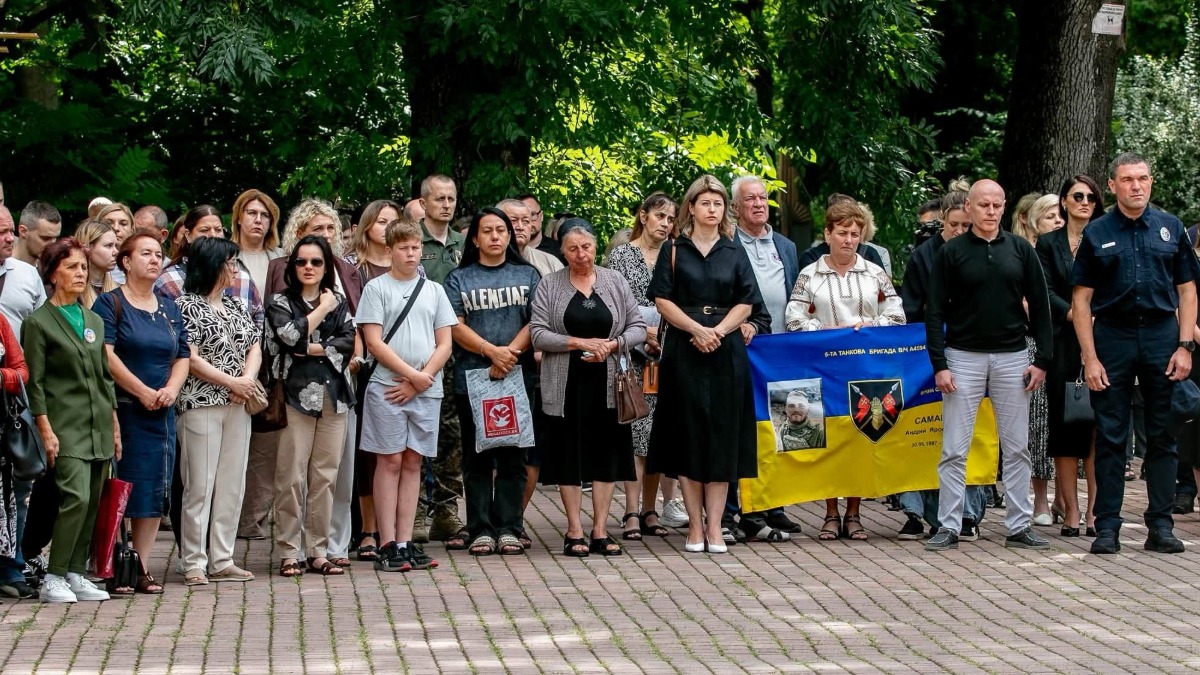 На Прикарпатті вшанували пам’ять полеглих Героїв та вручили родинам посмертні нагороди